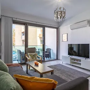 Crystal 2-bedroom In Apartament